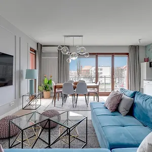 Апартаменты Stay-in Riverfront Lofts, Гданьск